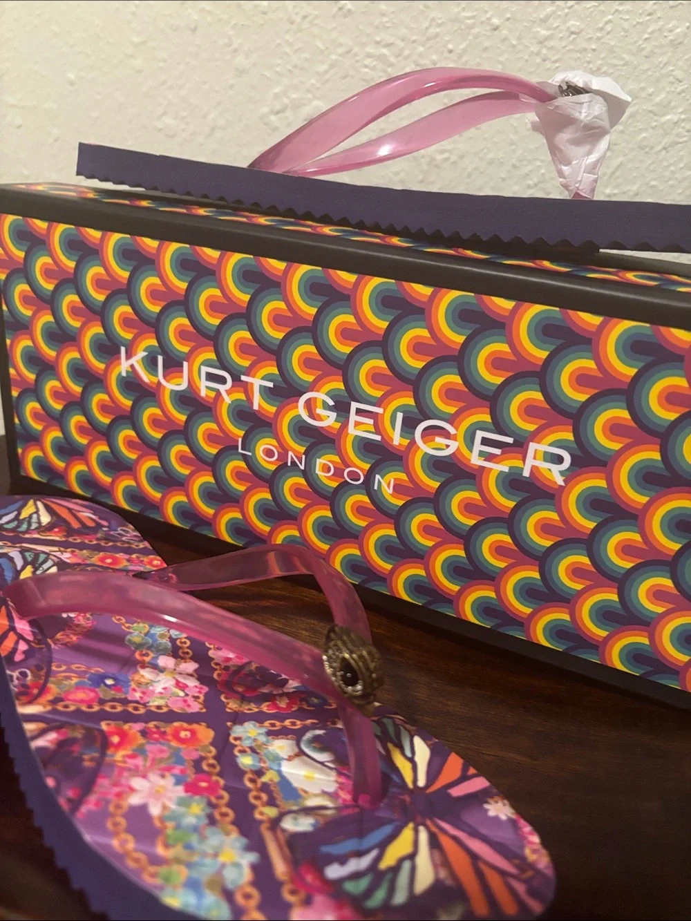 Kensington Q Flip Flop
